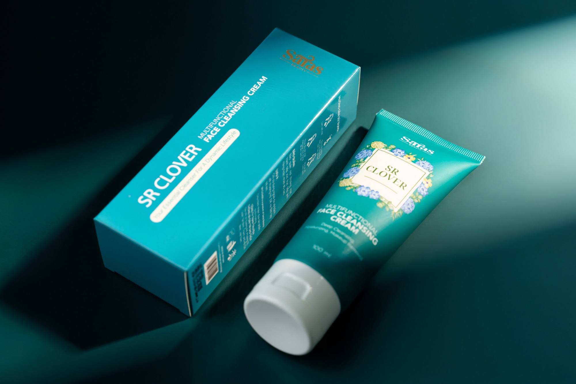 Review sữa rửa mặt đa năng sạch sâu SR Clover: 'Chân ái' làm sạch và tẩy trang cho nàng bận rộn! - Ảnh 1