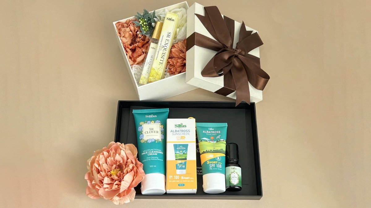 Saras Beauty Tet gift set includes Albatross sunscreen and perfume